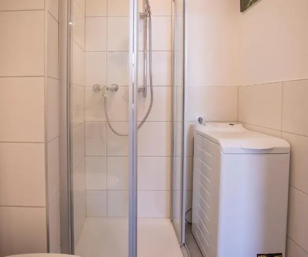 + 1 Free Parking Spot Innsbruck